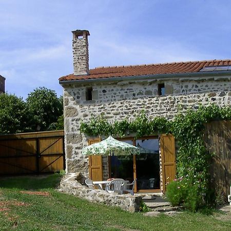 Cellier De La Fontaine Villa Saint-Georges-en-Couzan Szoba fotó