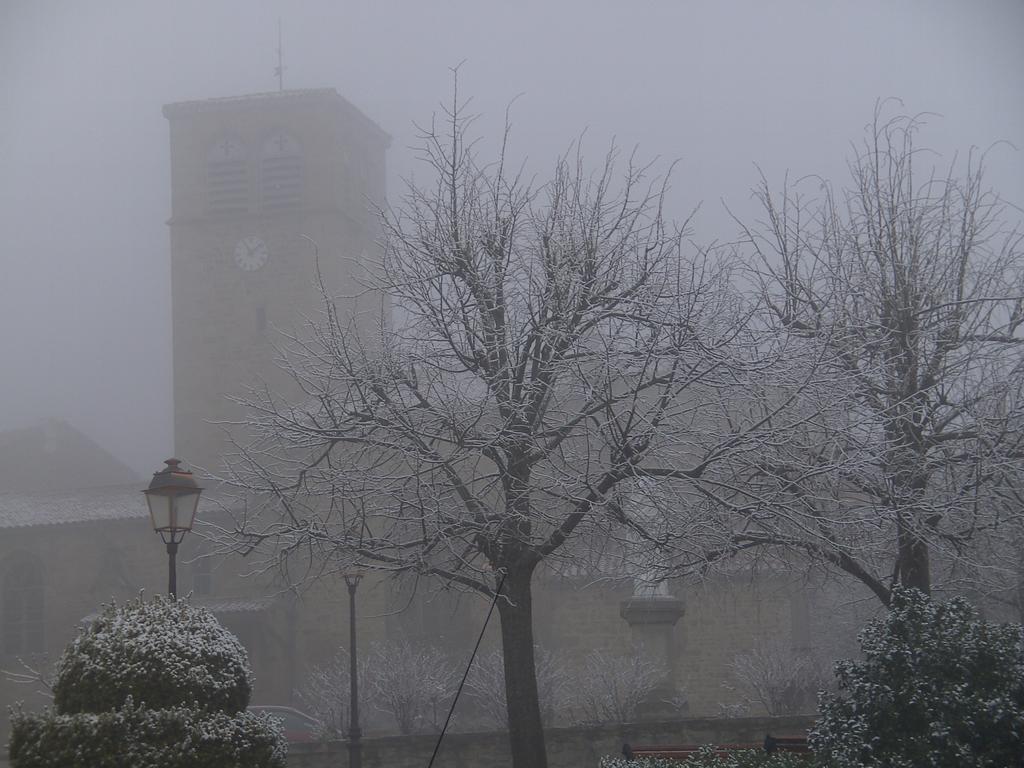 Cellier De La Fontaine Villa Saint-Georges-en-Couzan Szoba fotó