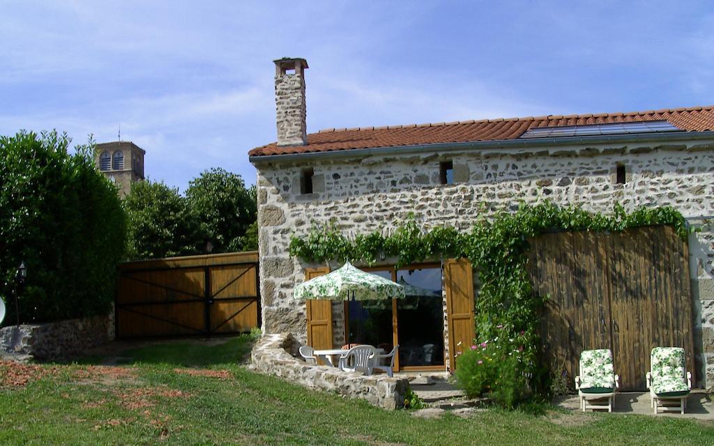 Cellier De La Fontaine Villa Saint-Georges-en-Couzan Szoba fotó